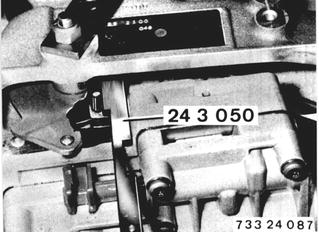73324087 - click to zoom